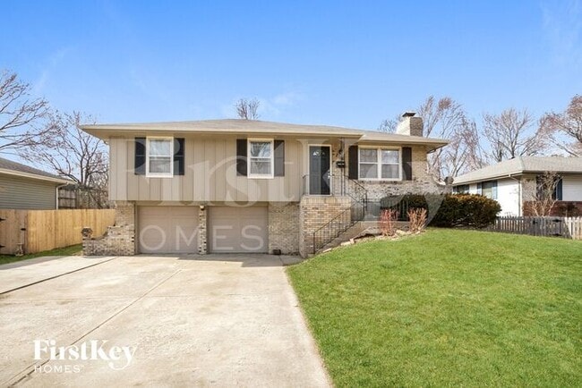 706 SW Merritt St in Lee's Summit, MO - Building Photo - Building Photo