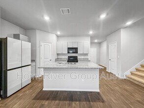 6117 Montrelia Dr in Austin, TX - Building Photo - Building Photo