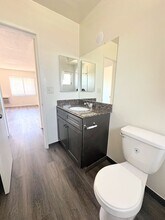 14555 Blythe St in Los Angeles, CA - Building Photo - Building Photo