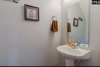 204 Meyer Ln in Columbia, SC - Building Photo - Building Photo