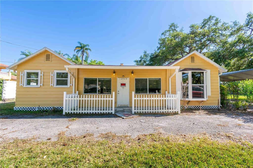12560 74th Ave N in Seminole, FL - Building Photo