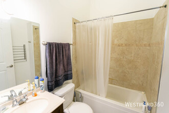 2535 W North Ave in Chicago, IL - Building Photo - Building Photo