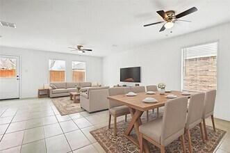 1312 Clairborne Ct in Little Elm, TX - Building Photo - Building Photo
