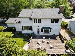 15 Sherwood Ln in Cedarhurst, NY - Building Photo - Building Photo