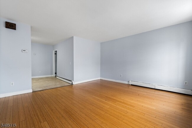 120 Grant Ave in East Newark, NJ - Building Photo - Building Photo