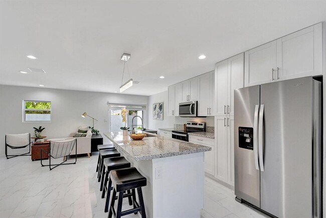 3868 Patio Ct in Lake Worth Beach, FL - Foto de edificio - Building Photo