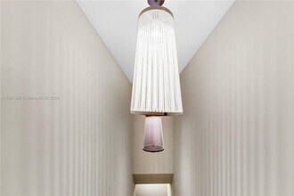 927 Euclid Ave in Miami Beach, FL - Foto de edificio - Building Photo