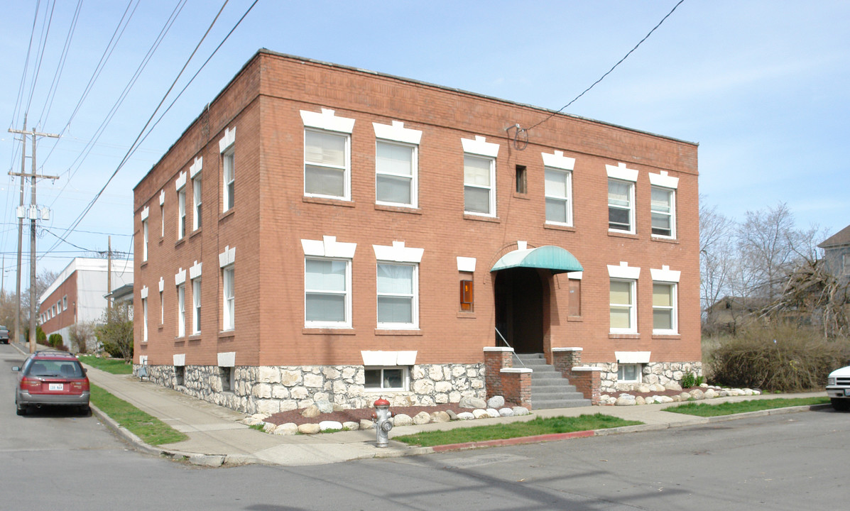 1426-1428 W Dean Ave in Spokane, WA - Foto de edificio