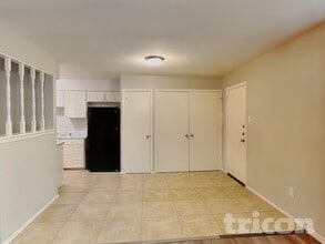 1555 Willowbrook St in Lancaster, TX - Building Photo - Building Photo