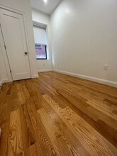 41 Saint Botolph St, Unit 2R in Boston, MA - Building Photo - Building Photo
