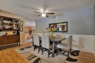 561 Hyde Park Dr in San Jose, CA - Building Photo - Building Photo
