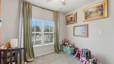 2011 Sisyphus Vw in San Antonio, TX - Foto de edificio - Building Photo