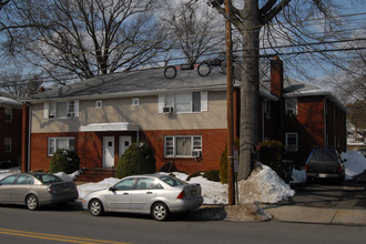 278-282 Teaneck Rd in Ridgefield Park, NJ - Building Photo - Building Photo