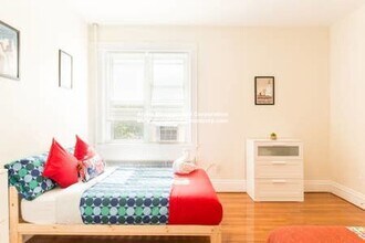 22 Euston St in Brookline, MA - Building Photo - Building Photo