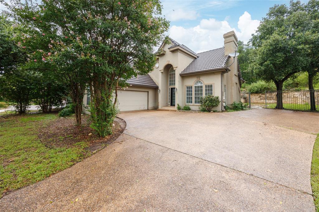 1604 Lakeway Blvd in Lakeway, TX - Building Photo