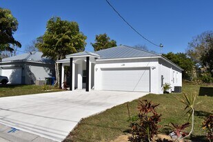 780 8th Ave NE in Largo, FL - Building Photo
