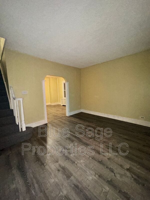906 Coates St in Sharon Hill, PA - Building Photo - Building Photo