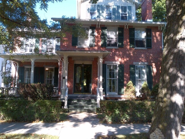 22 Main St, Unit 3 in Geneseo, NY - Building Photo - Building Photo