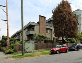 York West in Vancouver, BC - Building Photo