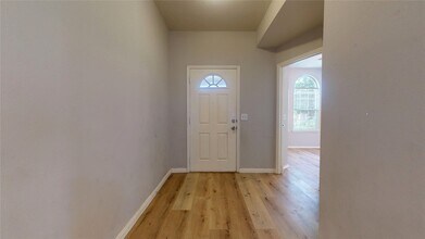 1103 Sun Prairie Dr in Houston, TX - Building Photo - Building Photo