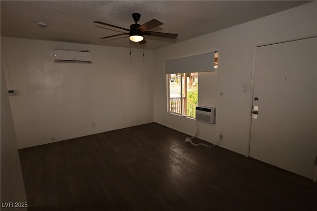 380 N 13th St in Las Vegas, NV - Building Photo - Building Photo
