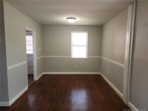 469 McBain Dr in Fayetteville, NC - Building Photo - Building Photo