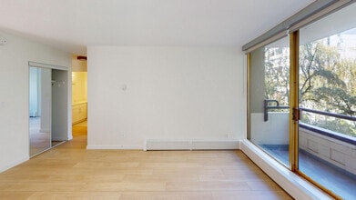 The Windsor in Vancouver, BC - Building Photo - Building Photo