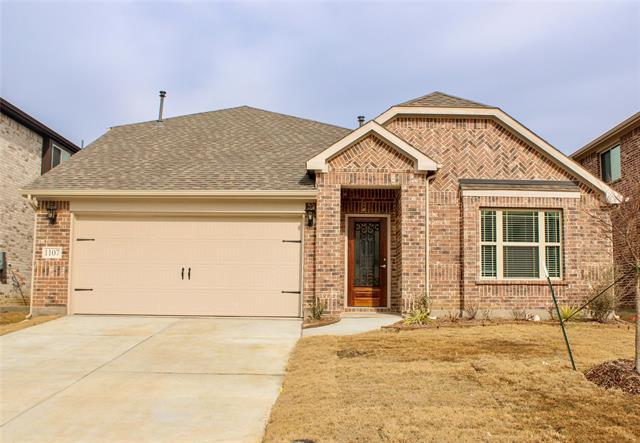 1107 Saddle Ridge Dr in Aubrey, TX - Building Photo