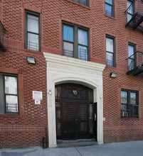 95 Fountain Ave in Brooklyn, NY - Building Photo - Building Photo