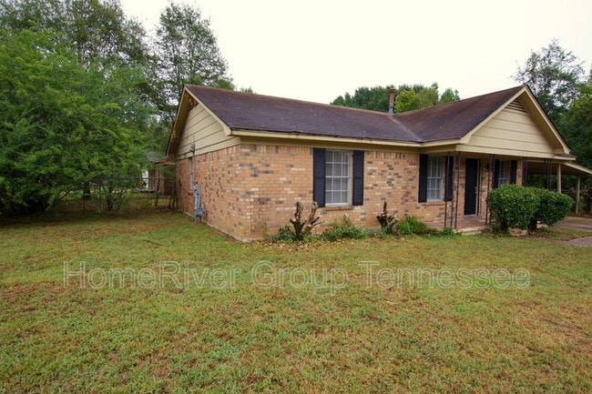 4614 Pembine Dr in Memphis, TN - Building Photo - Building Photo