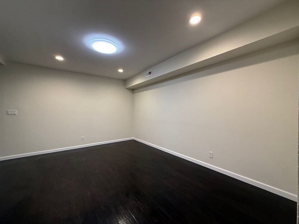 345 Abbot Ave in Daly City, CA - Building Photo