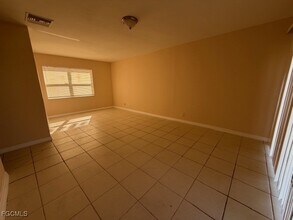 3308 42nd St SW in Lehigh Acres, FL - Building Photo - Building Photo