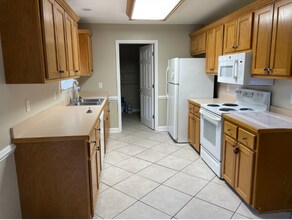 1008 Corlew Ln in White Bluff, TN - Building Photo - Building Photo