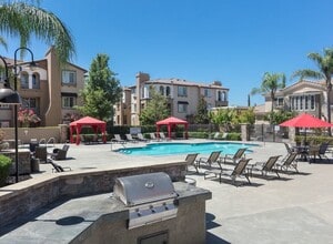 Avanti in Sacramento, CA - Building Photo - Building Photo