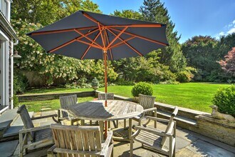 420 Main St in Amagansett, NY - Building Photo - Building Photo