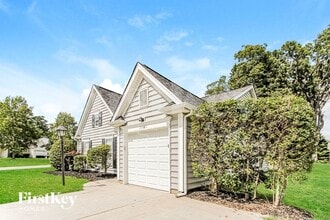 16101 Wrights Ferry Rd in Charlotte, NC - Building Photo - Building Photo