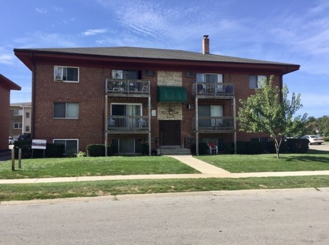 Lilac Lane in Aurora, IL - Foto de edificio - Building Photo