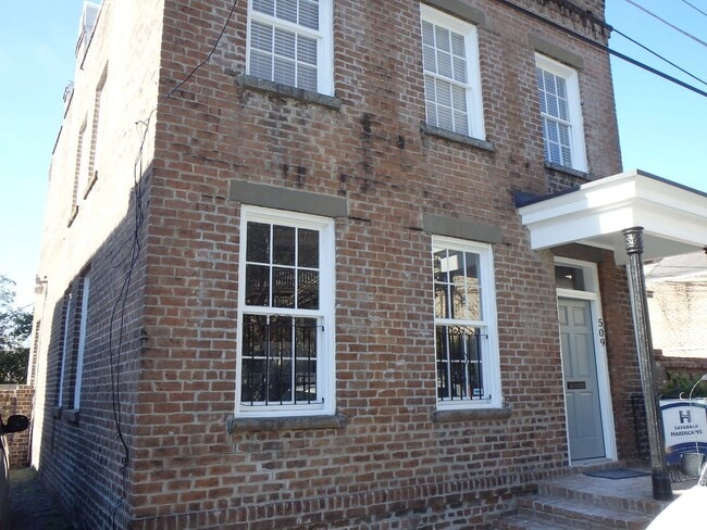 509 Howard St in Savannah, GA - Building Photo - Building Photo