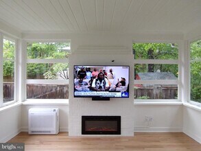 1723 Oakcrest Dr in Alexandria, VA - Building Photo - Building Photo