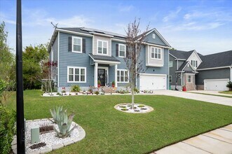 360 Waverly Ln in Richmond Hill, GA - Building Photo - Building Photo