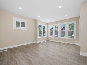 811 S 7th Ave in Maywood, IL - Building Photo - Building Photo