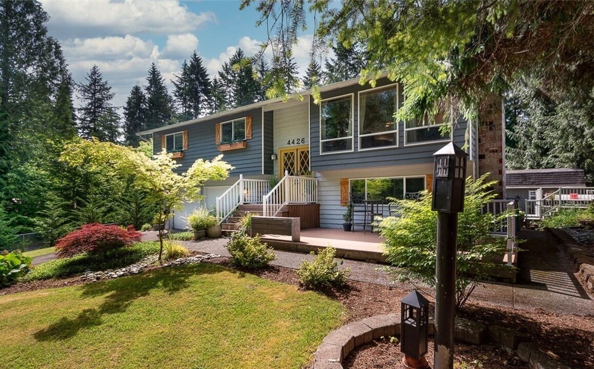 4426 196th St SE in Bothell, WA - Building Photo