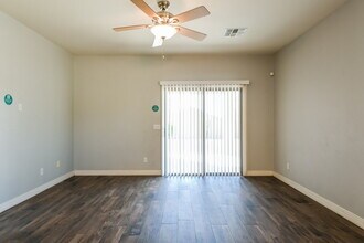4643 W Rolling Rock Dr in Phoenix, AZ - Building Photo - Building Photo
