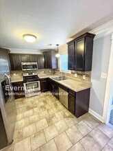 650 Fox Hound Dr in Clarksville, TN - Building Photo - Building Photo