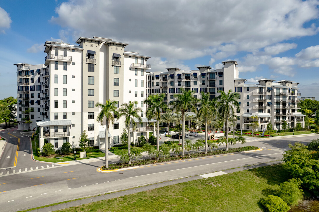 The Ellsworth in Plantation, FL - Building Photo