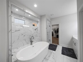 4216 Bowser Ave in Dallas, TX - Building Photo - Building Photo