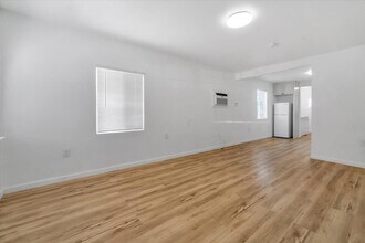 5820 Dewey Blvd in Sacramento, CA - Building Photo - Building Photo