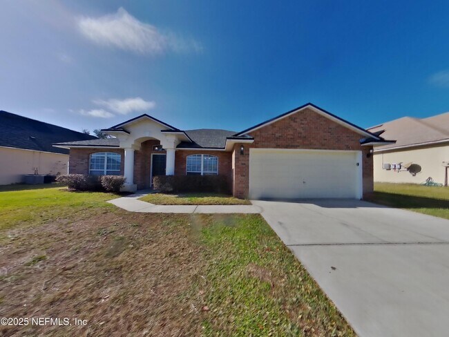 property at 984 Fox Chapel Ln