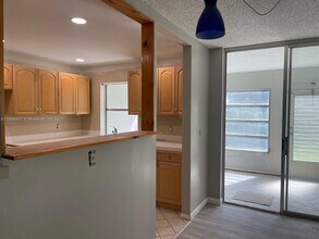 7875 Margate Blvd in Margate, FL - Building Photo - Building Photo