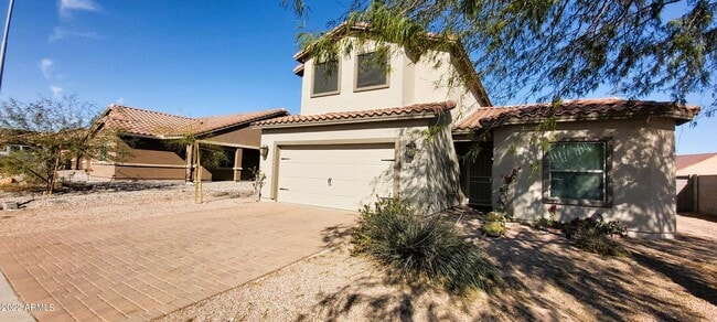 property at 518 W Black Hawk Pl